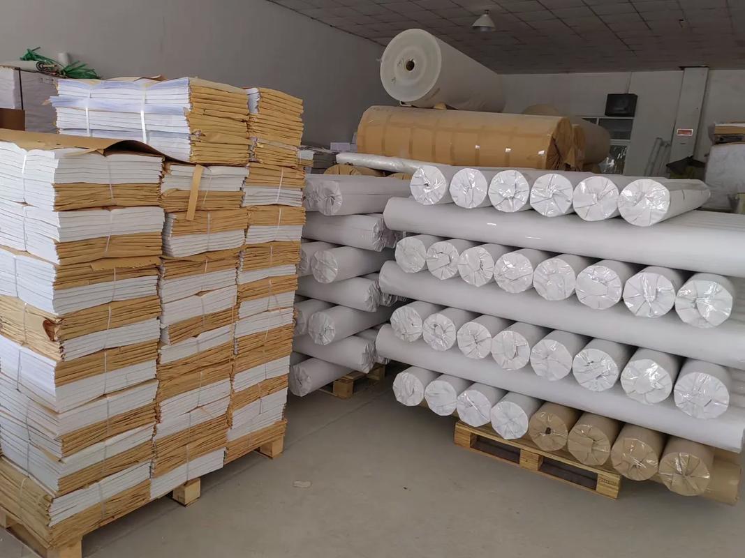 服裝輔料一條龍服務(wù) 繪圖、裁剪、打孔與加工紙張薄膜解決方案